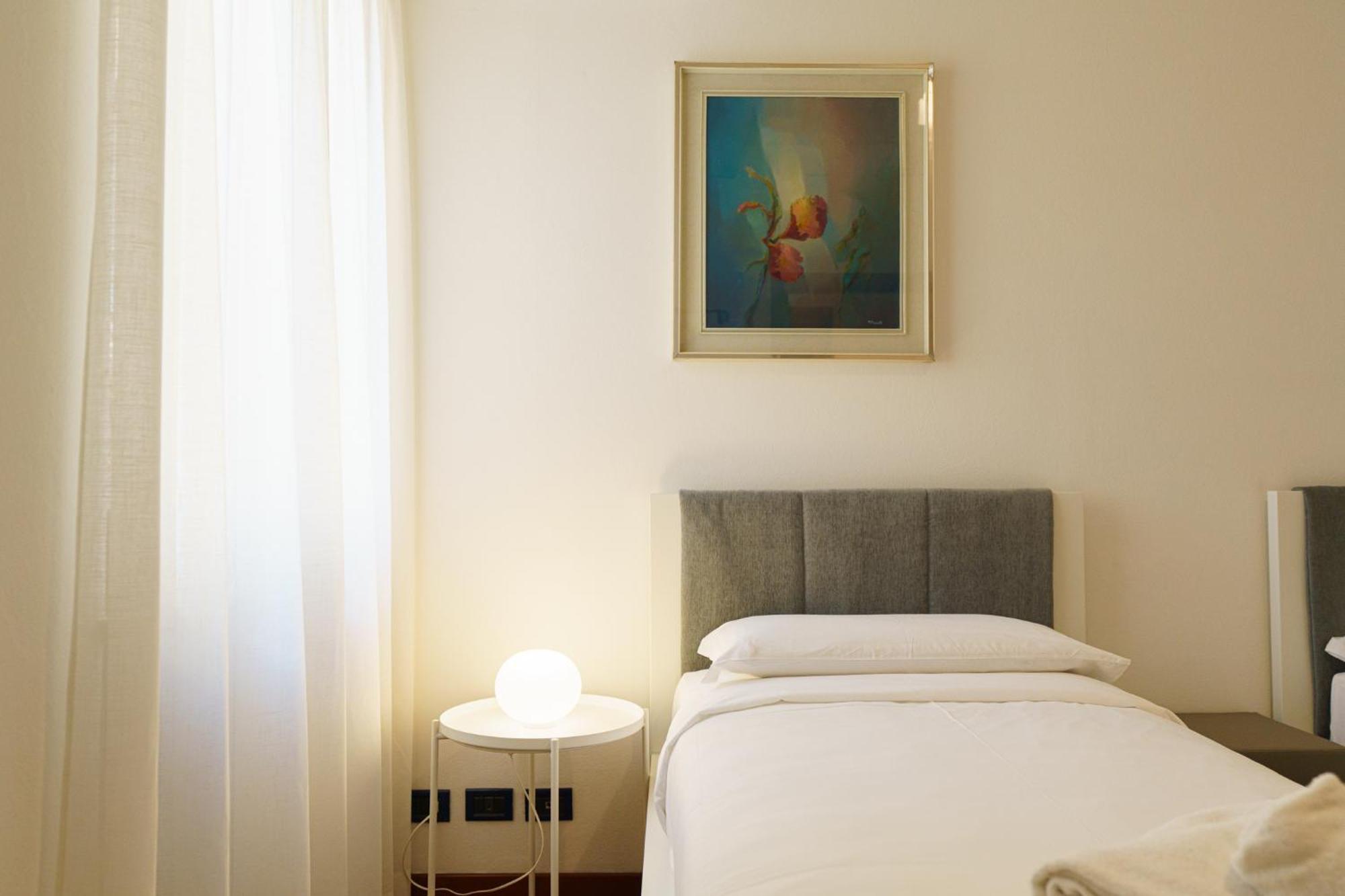 Domus Verona - Residenza Marconi Zewnętrze zdjęcie